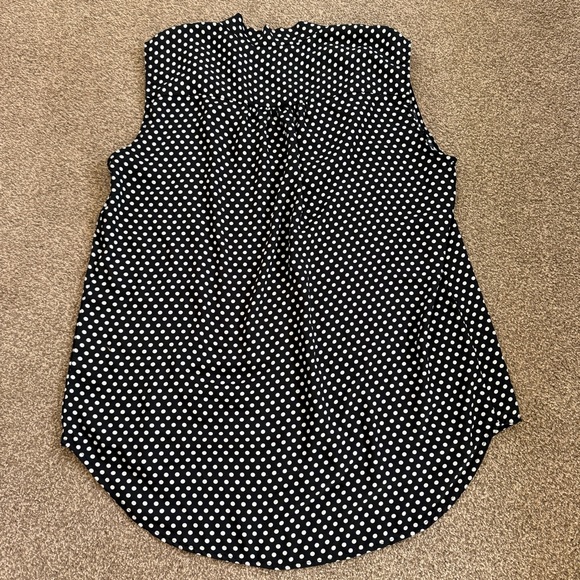 Black and White Polka Dot V-Neck Sleeveless  Top Women’s Medium - Picture 6 of 6
